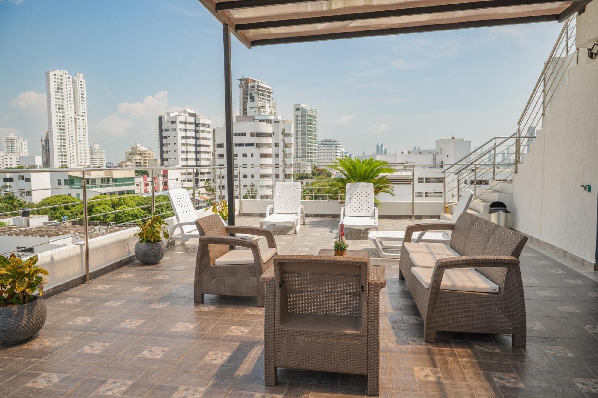 Aparthotel Bahia 79 Apartasuites Cerca Al Centro 3*