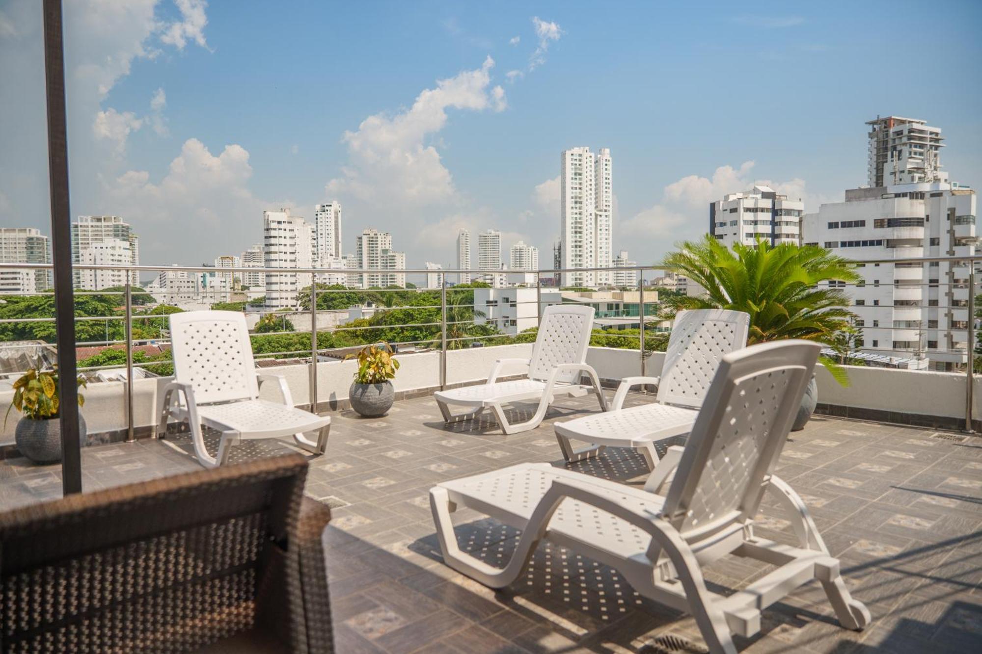 Bahia 79 Apartasuites Cerca Al Centro 3*
