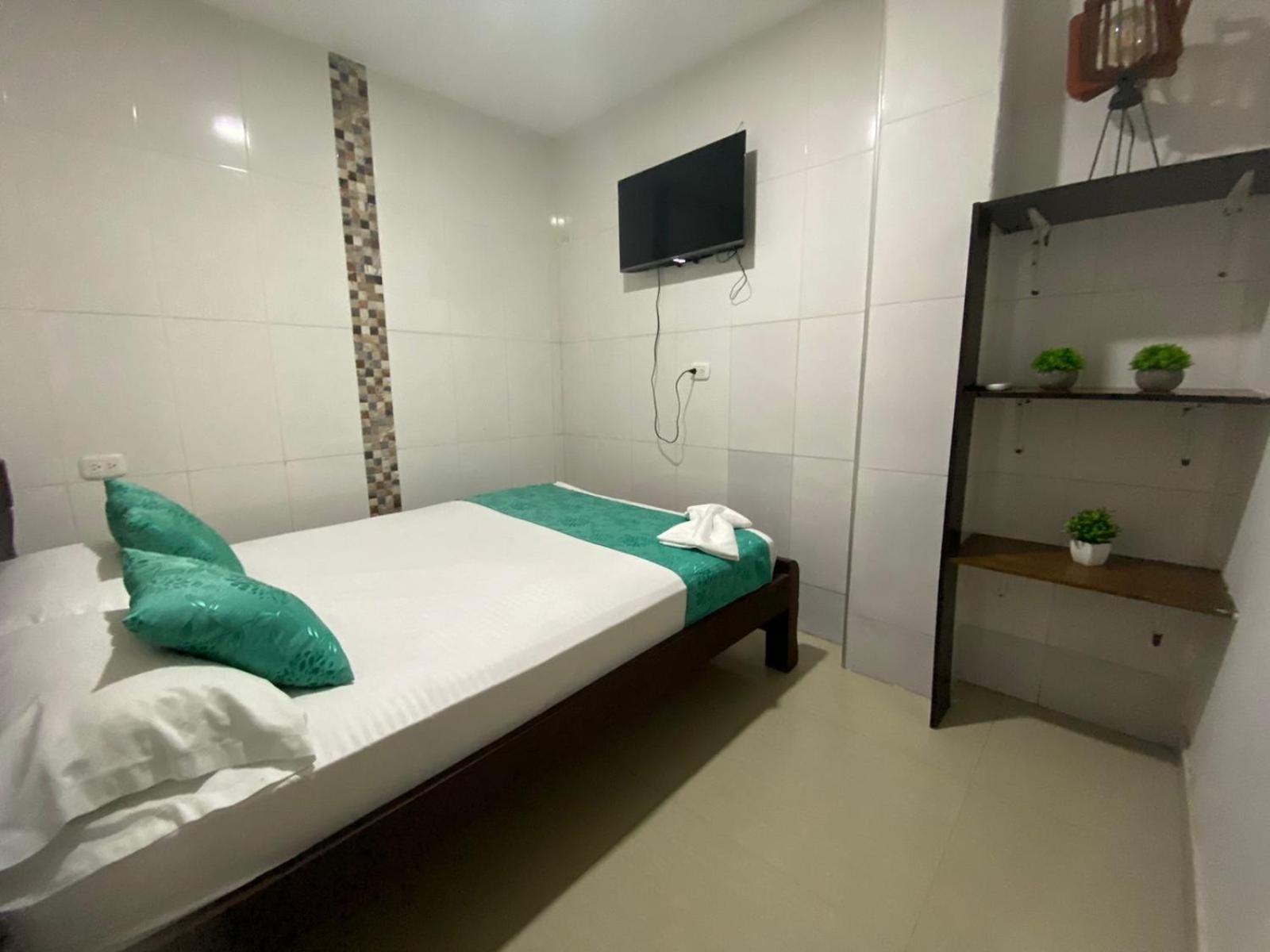 Shekinah House Guest house *
