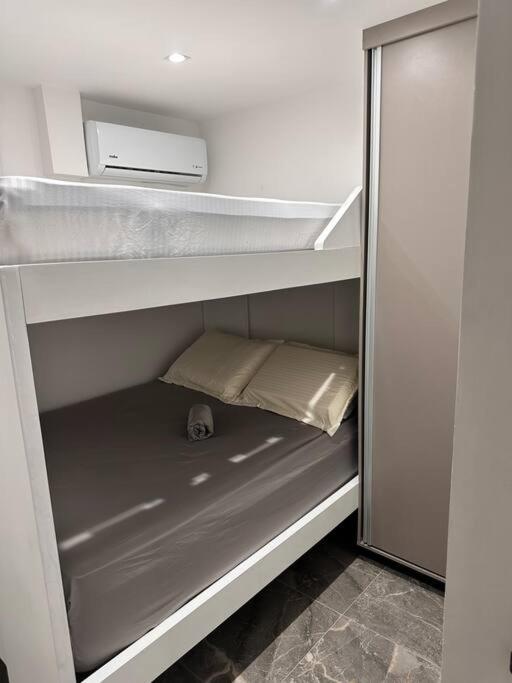 Apartamento Moderno Y De Lujo *