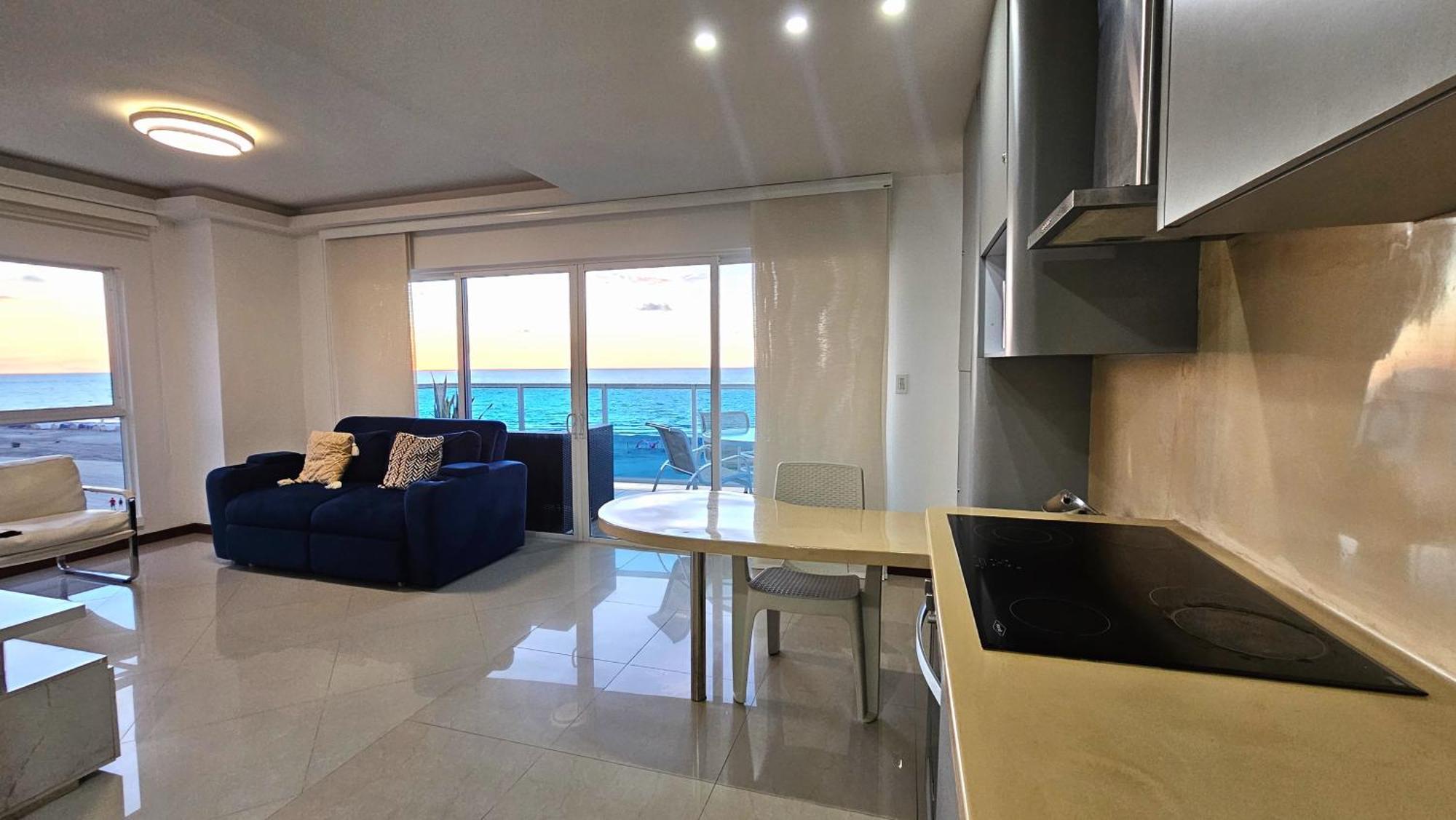 Luxury Apartment, Sector Morros, Vista Y Salida Al Mar Edificio Sunshine *