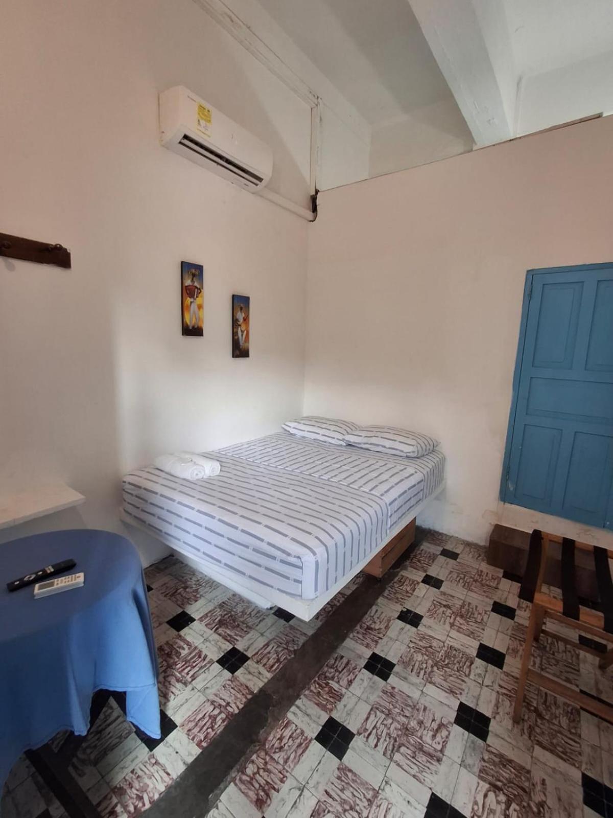 1811 Hostel *
