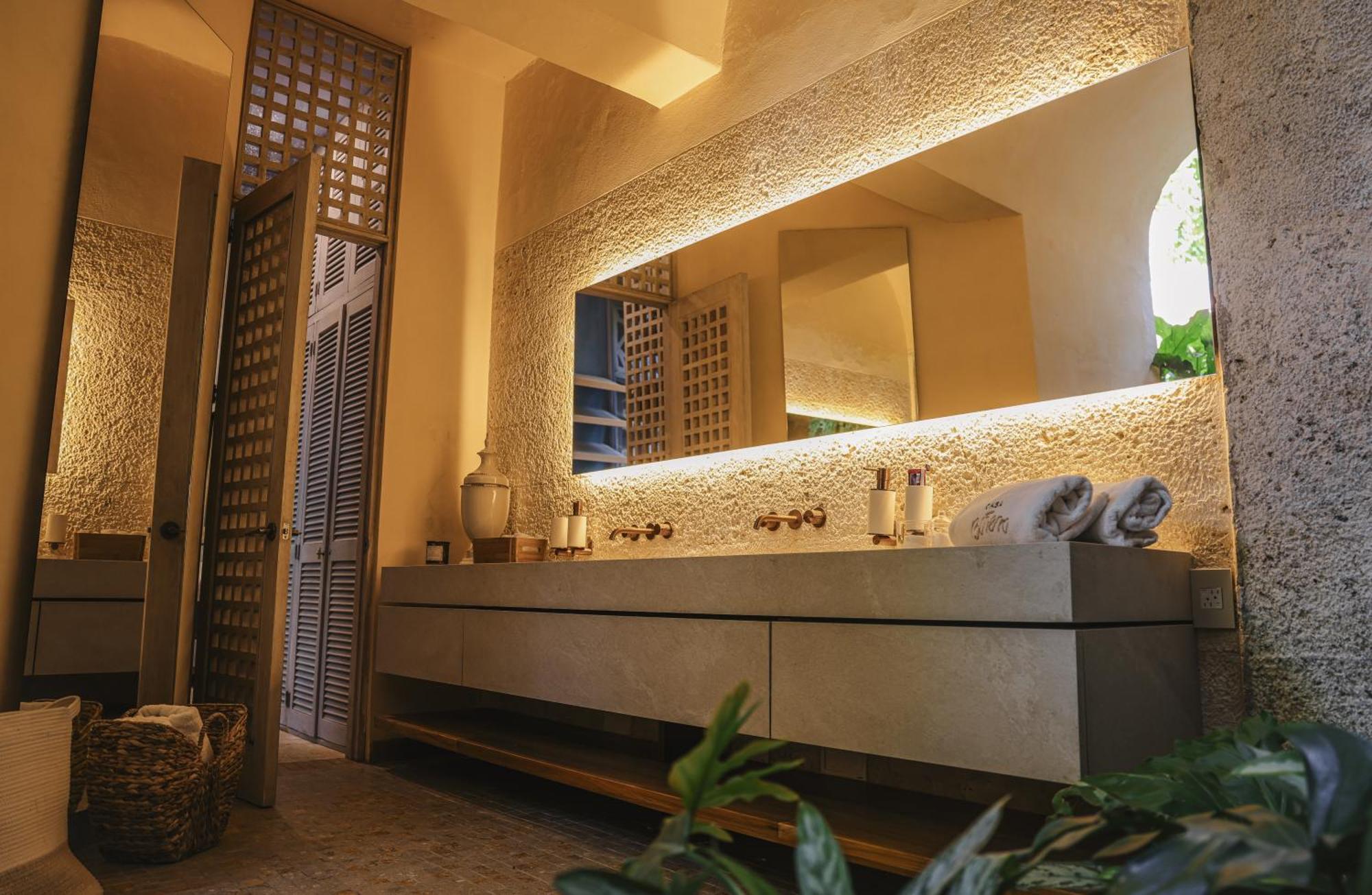 Hotel Casa Santiago Botero Lux By Seratta Cartagena