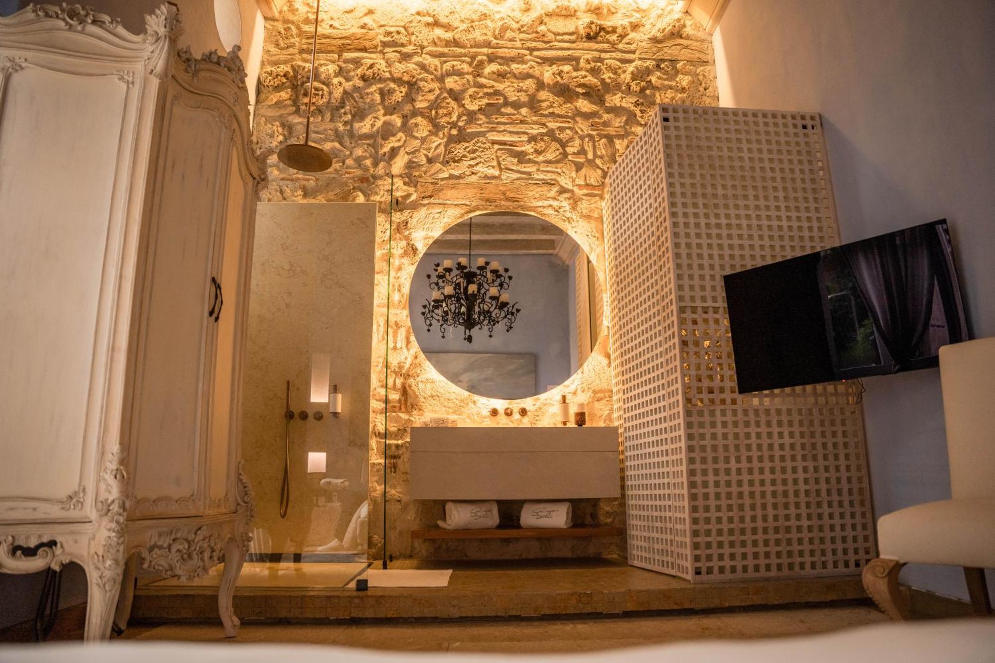 Hotel Casa Santiago Botero Lux By Seratta Cartagena