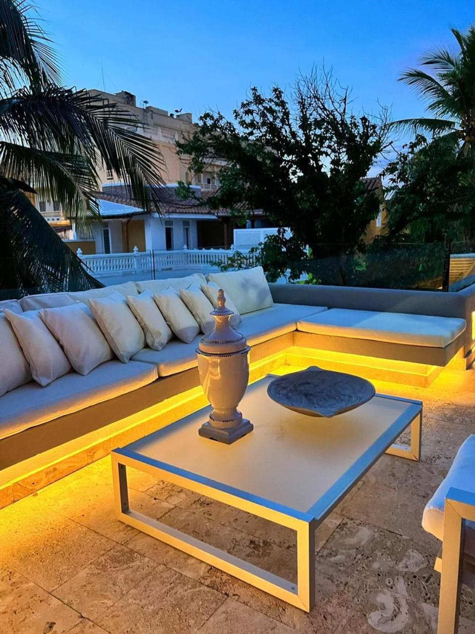 Casa Santiago Botero Lux By Seratta * Cartagena