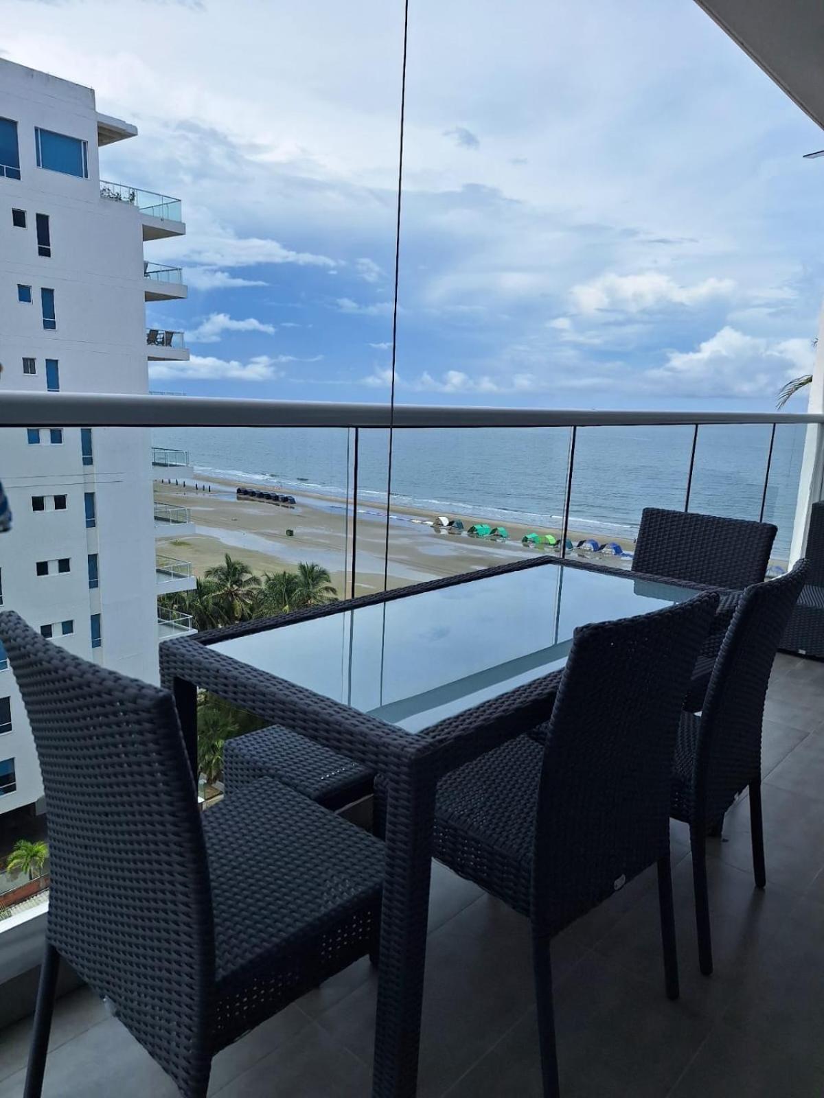 Beautiful, Remodeled In Building, Area Of Cartagena