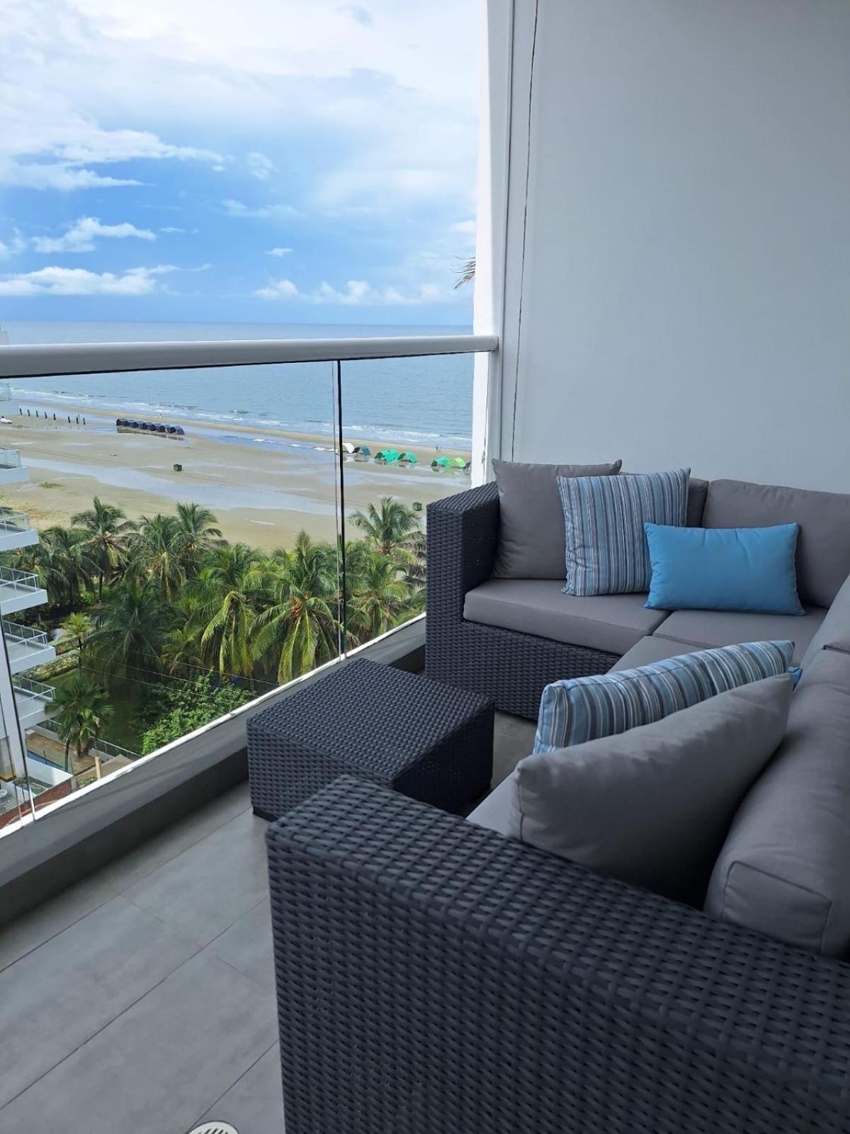 Beautiful, Remodeled In Building, Area Of Apartamento