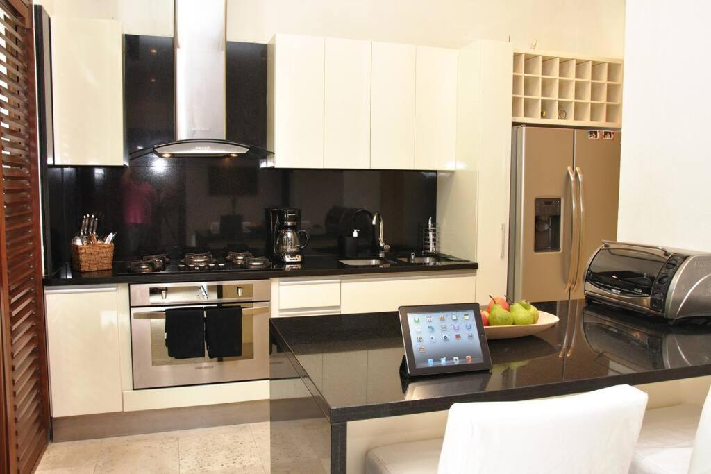Charming 1br In The Heart Of Cartagena's Old Apartment