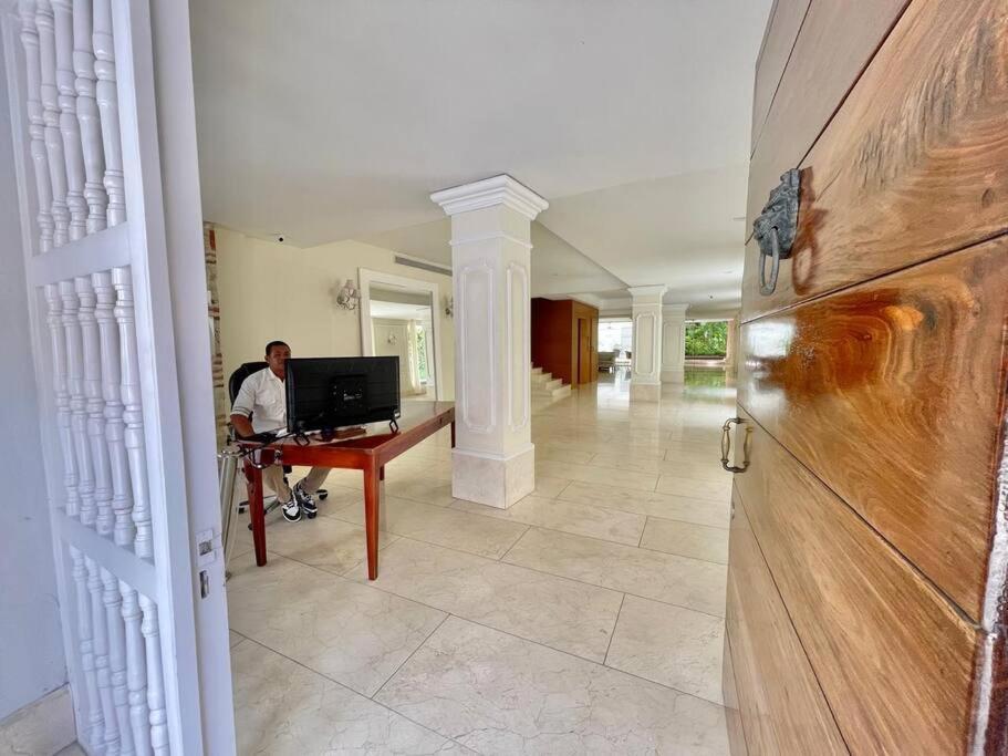 Apartment Location & Comfort In The Walled *