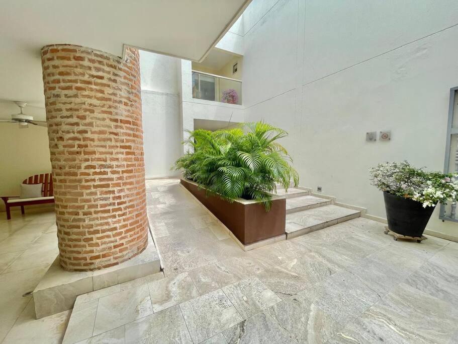 Apartment Location & Comfort In The Walled