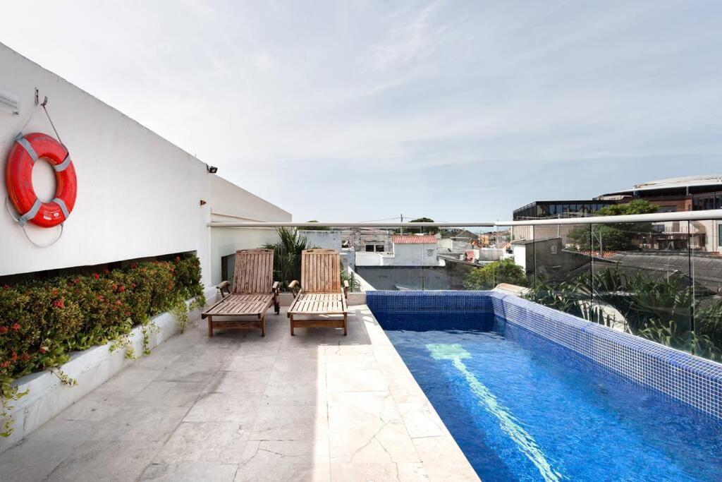 Location & Comfort In The Walled Apartment Cartagena