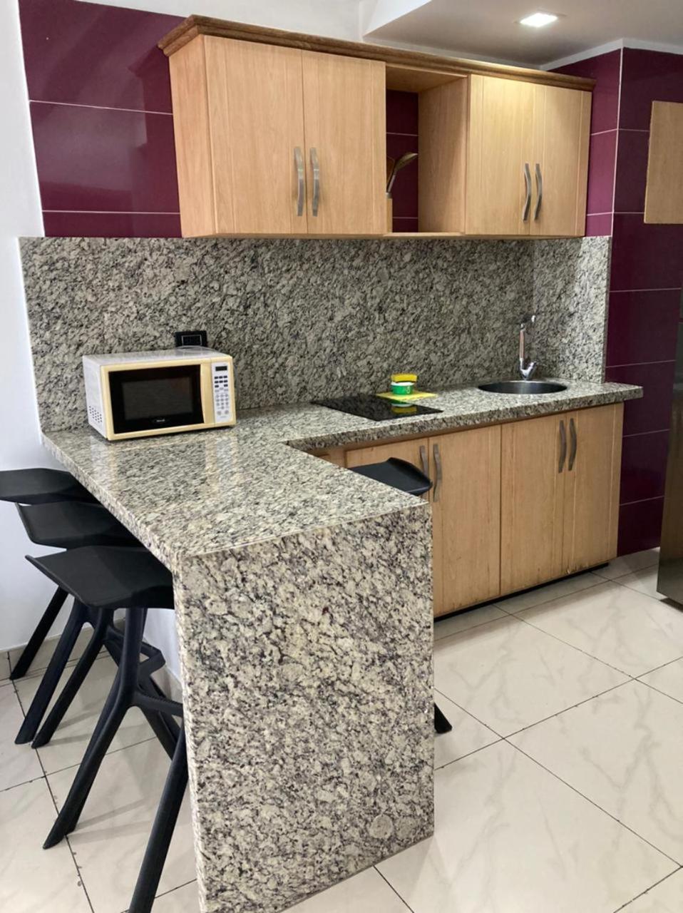 Hermoso Apartamento Frente A La Playa Piso 17 Conquistador, El Laguito Apartamento