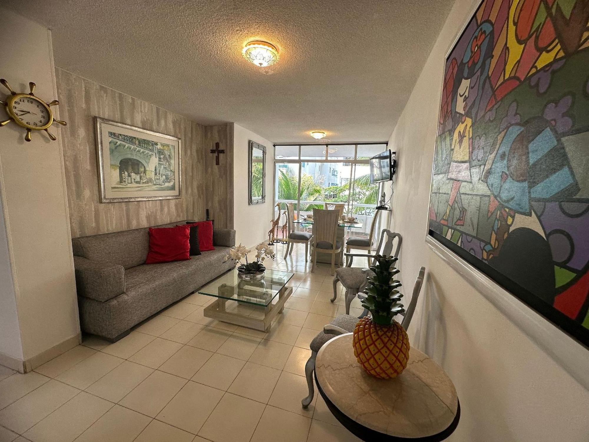 Apartamento Amplios Con Salida Directa Al Mar En Laguito