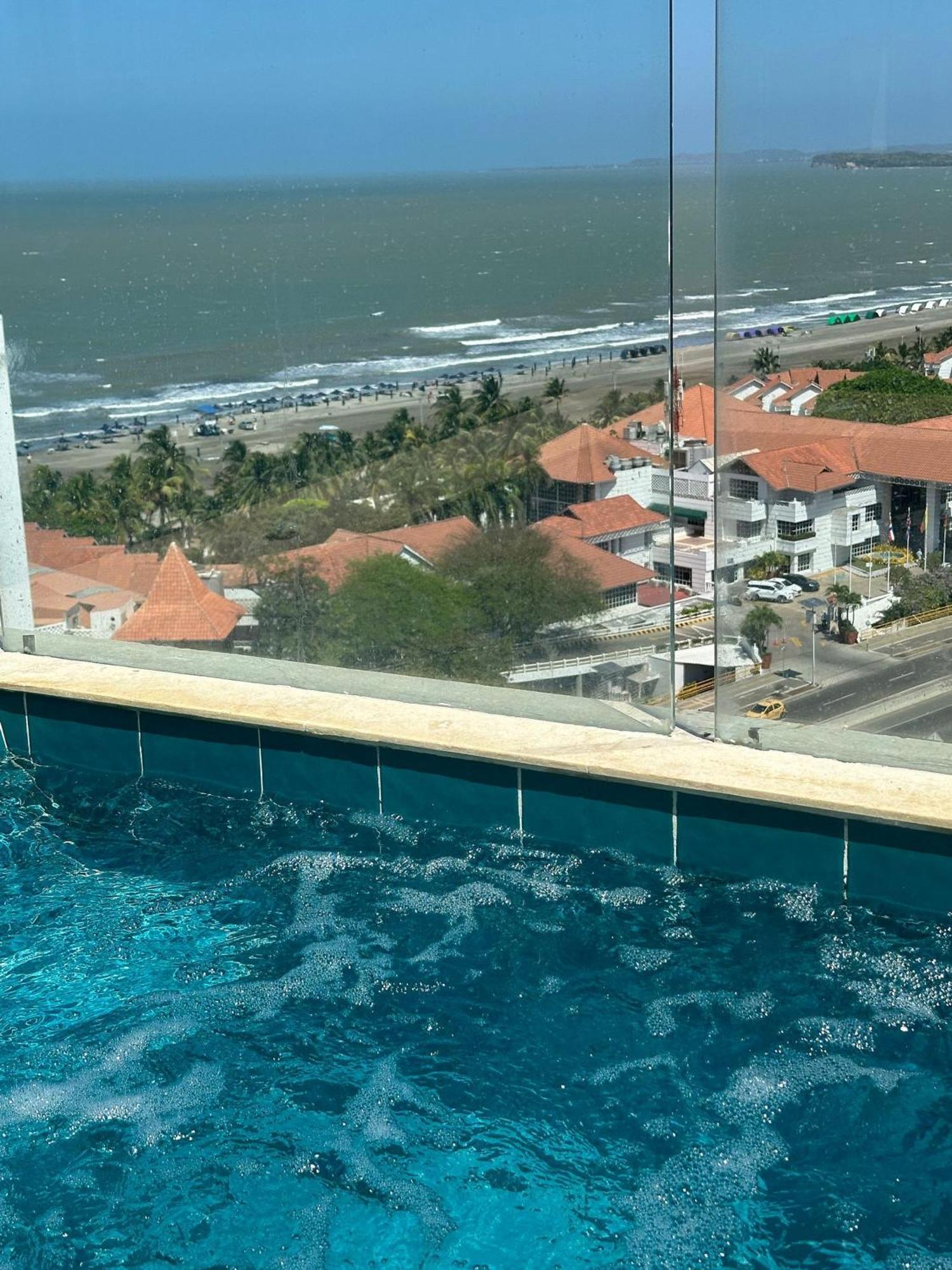 Modernos A Pocos Pasos De Playa Azul Y Del Centro De Convenciones De Americas Apartamento