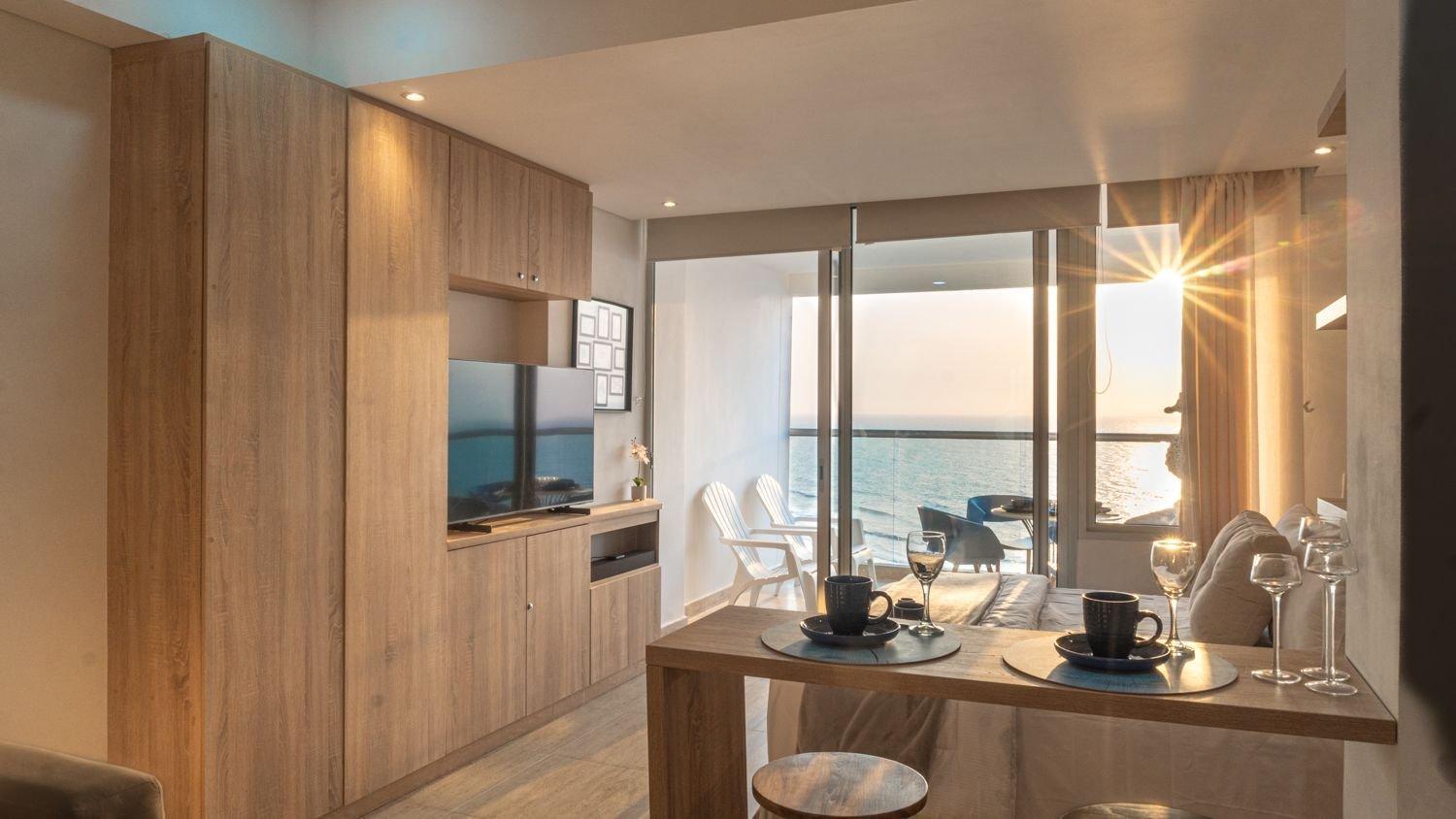 Apartment Cb1319 10min Centro-vista Al Mar-balconpriv *