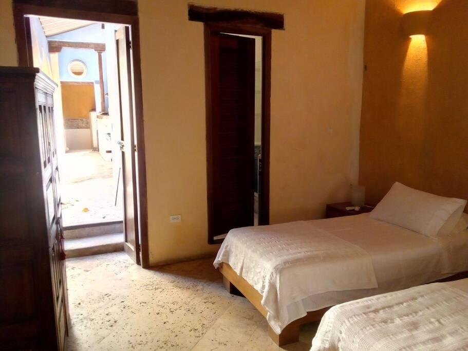 Holiday home Charming Colonial With Pool, Walled Cartagena