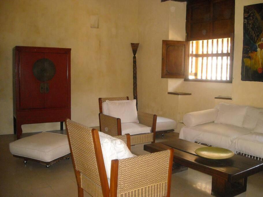 Charming Colonial With Pool, Walled Holiday home Cartagena
