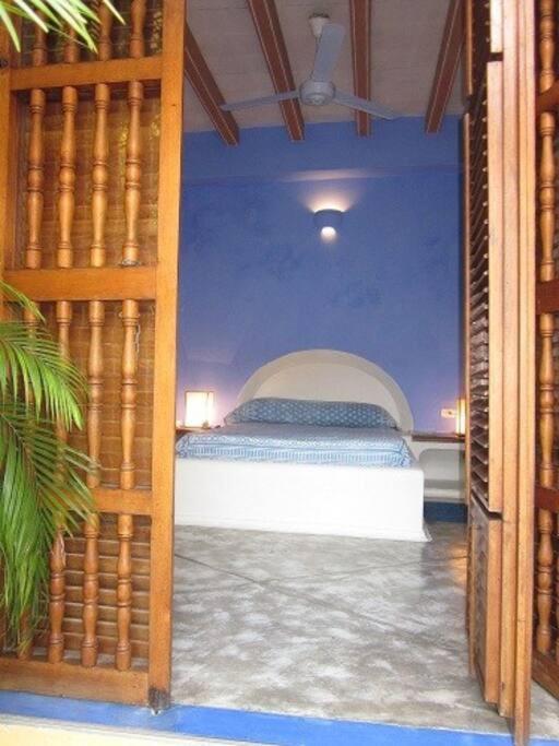 Charming Colonial With Pool, Walled *