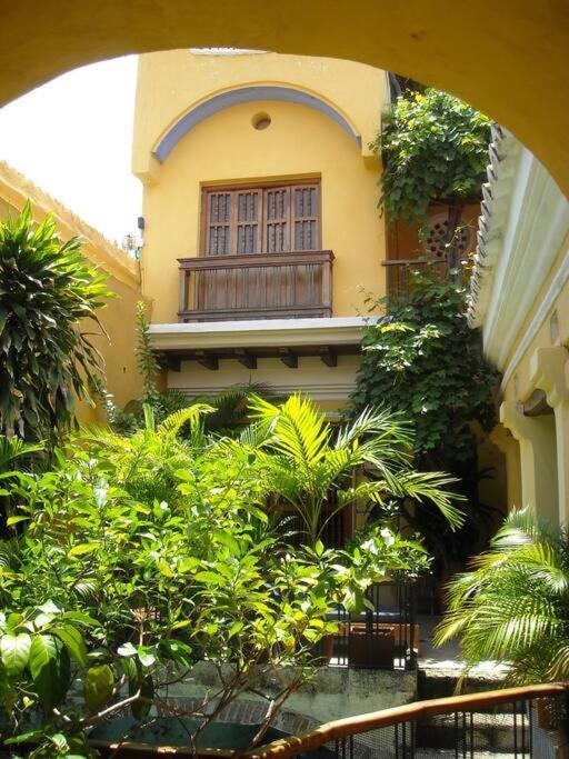 Charming Colonial With Pool, Walled * Cartagena