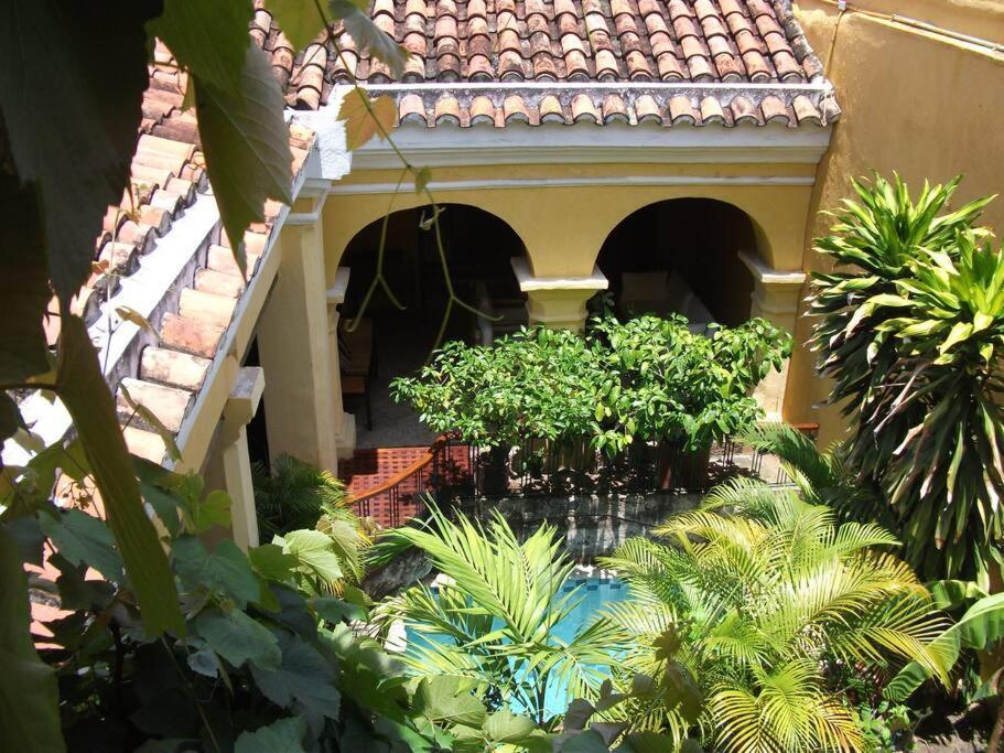 Charming Colonial With Pool, Walled Holiday home Cartagena