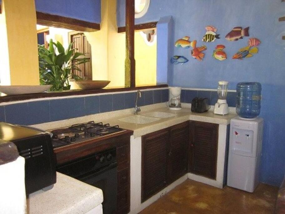 Holiday home Charming Colonial With Pool, Walled
