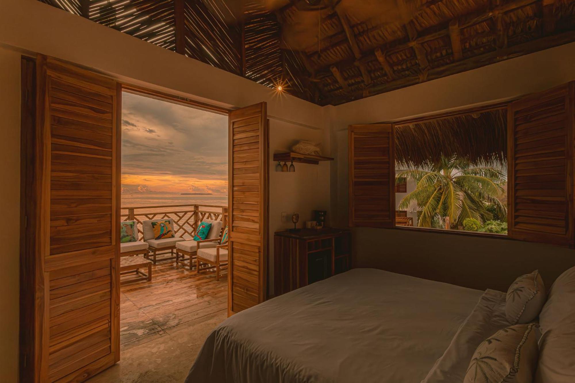Islawa Soy Local - Isla Privada Cartagena
