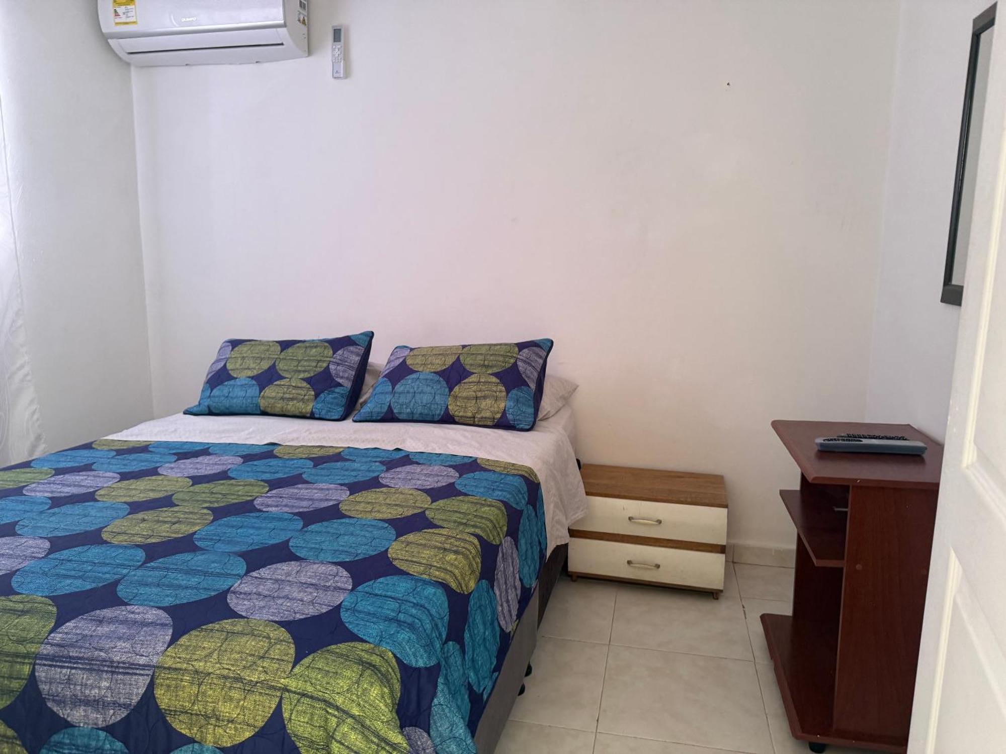Apartamento Excelente Estudio En El Barrio El Laguito *