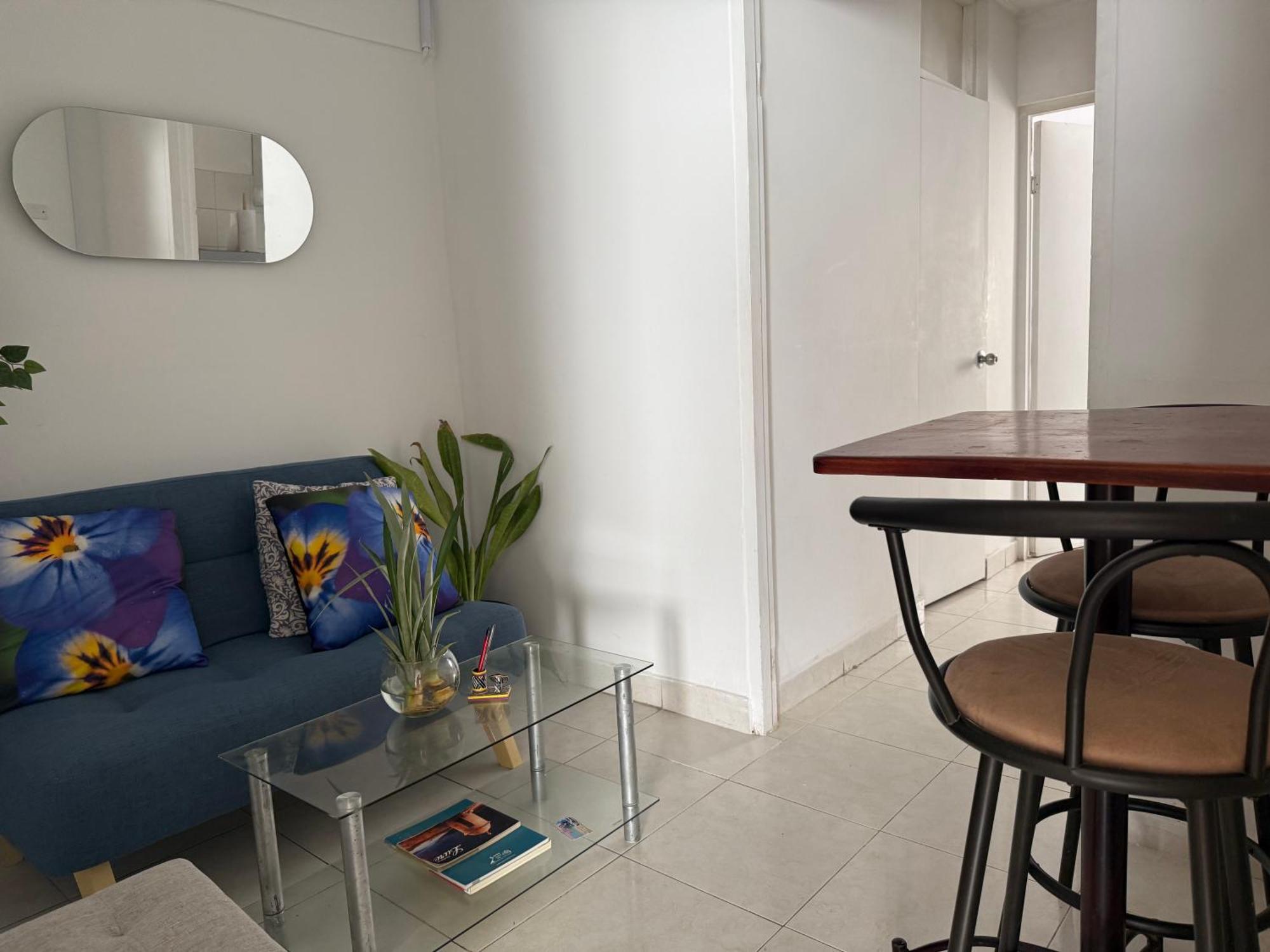 Apartamento Excelente Estudio En El Barrio El Laguito *