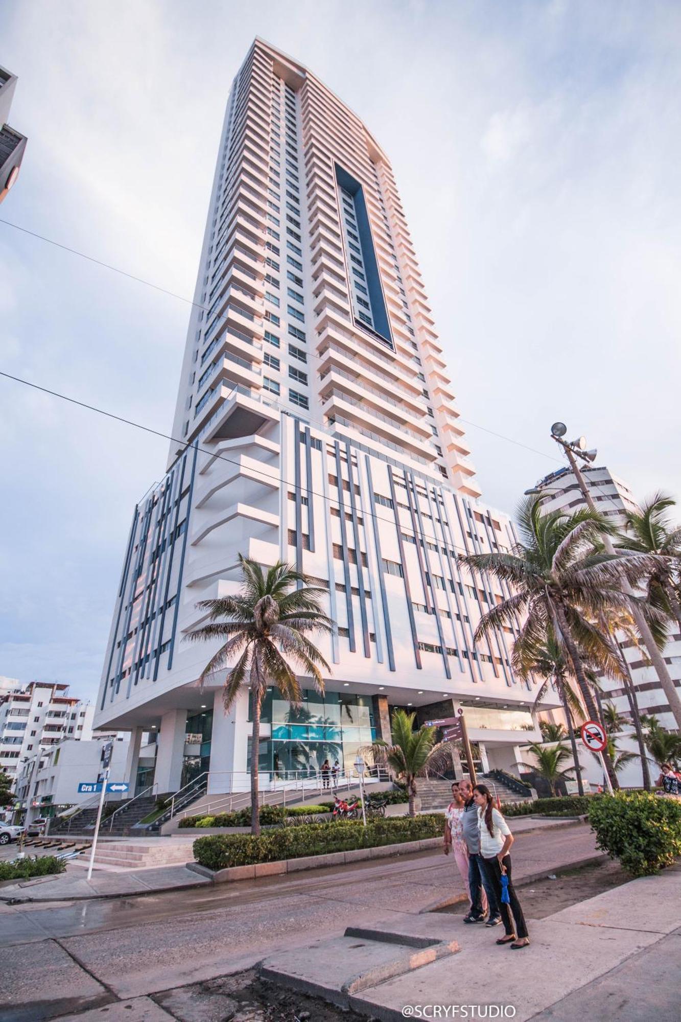 Apartamento Apto De 2 Con Imponente Vista Al Mar En Bocagrande *