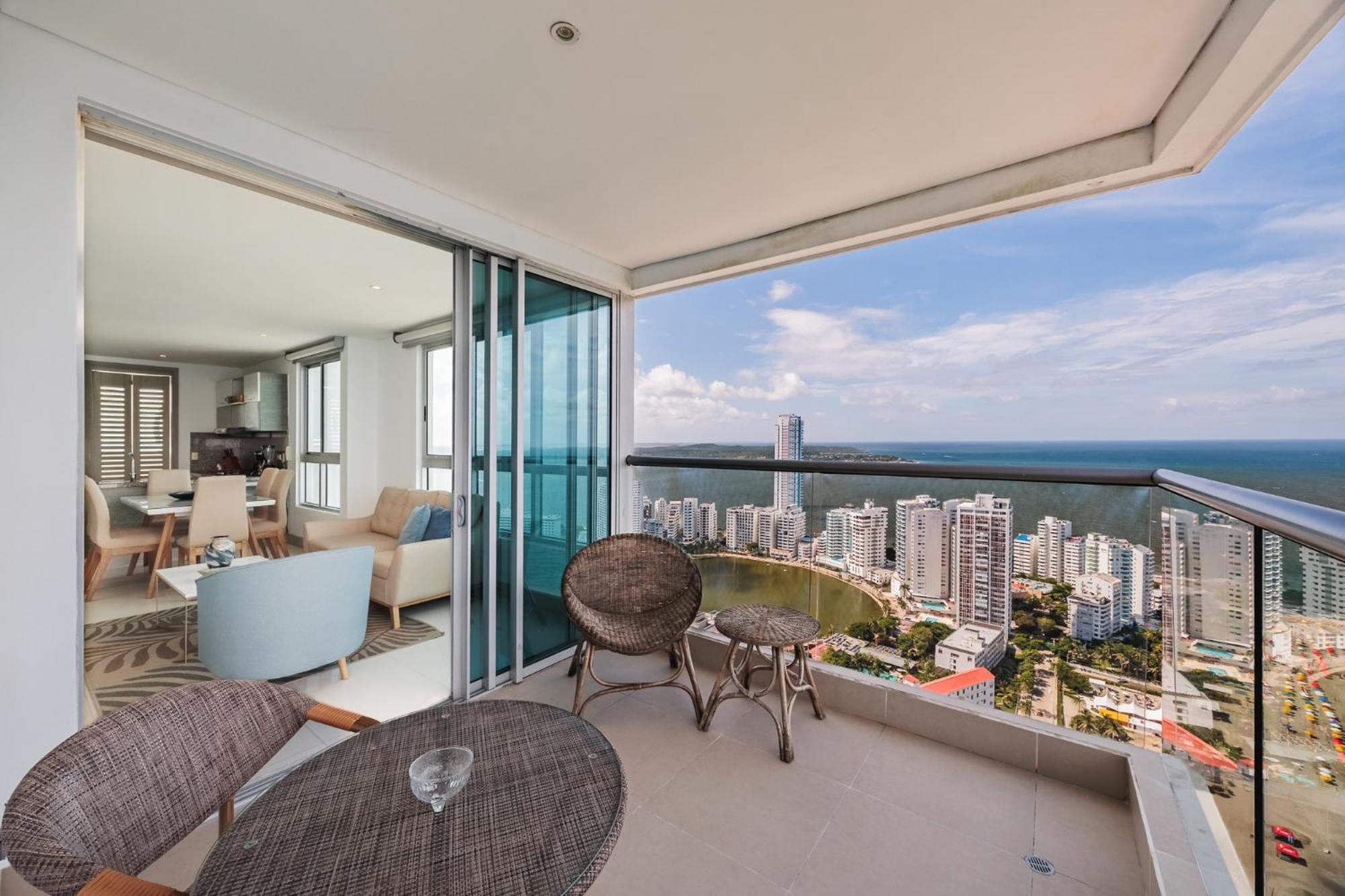 Apto De 2 Con Imponente Vista Al Mar En Bocagrande Cartagena