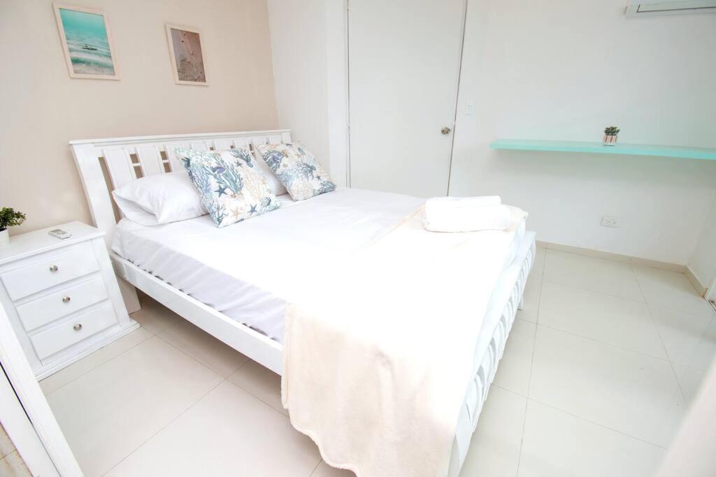 Casa Solarium, Aldaba Selection *