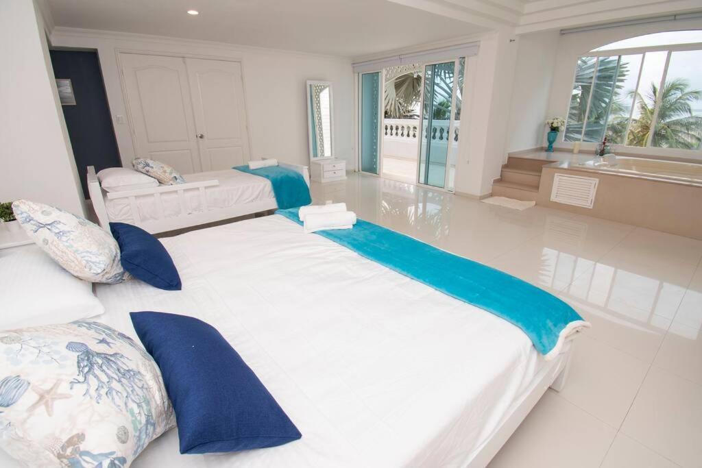 Casa Solarium, Aldaba Selection