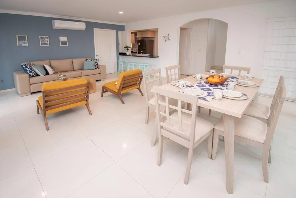 Villa Casa Solarium, Aldaba Selection *