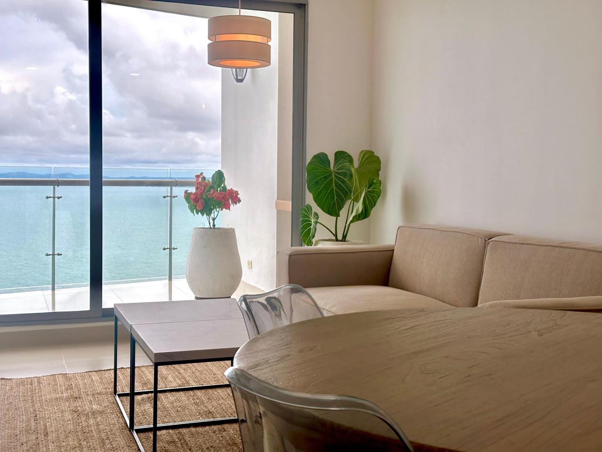 Ocean Views Next To The Old Apartment *