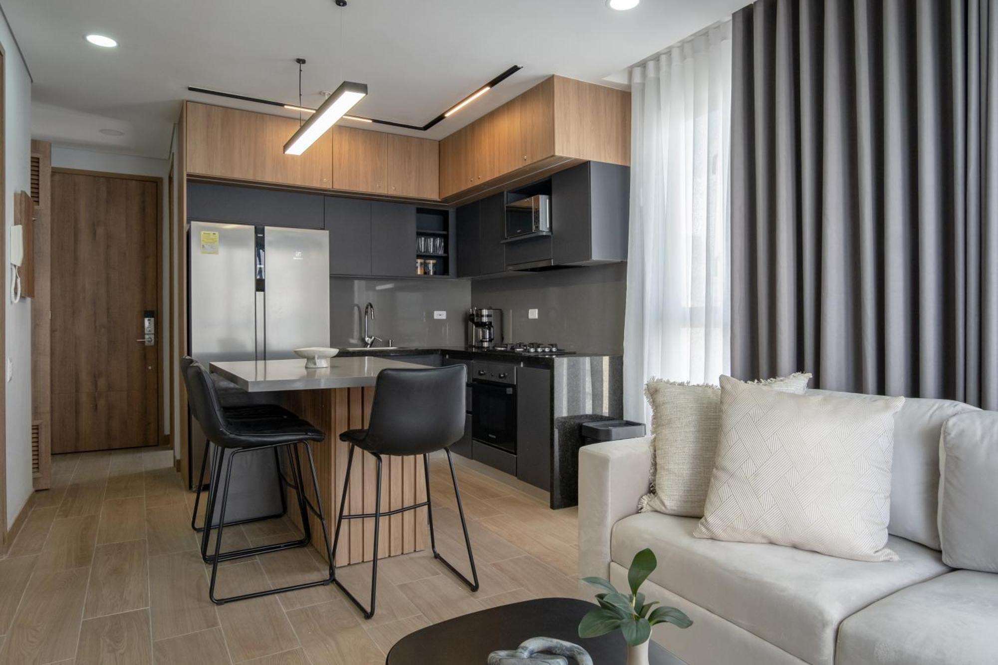 Luxury Oceanfront In Centro Apartment