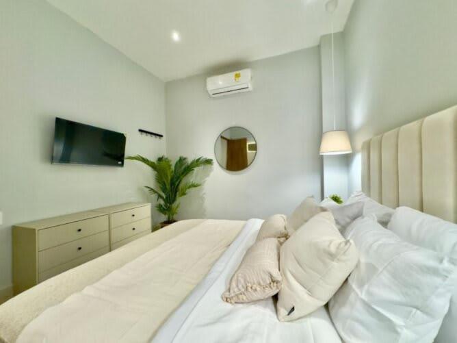Prestigious House Wtih Fantastic Pool In Ctg Apartment *