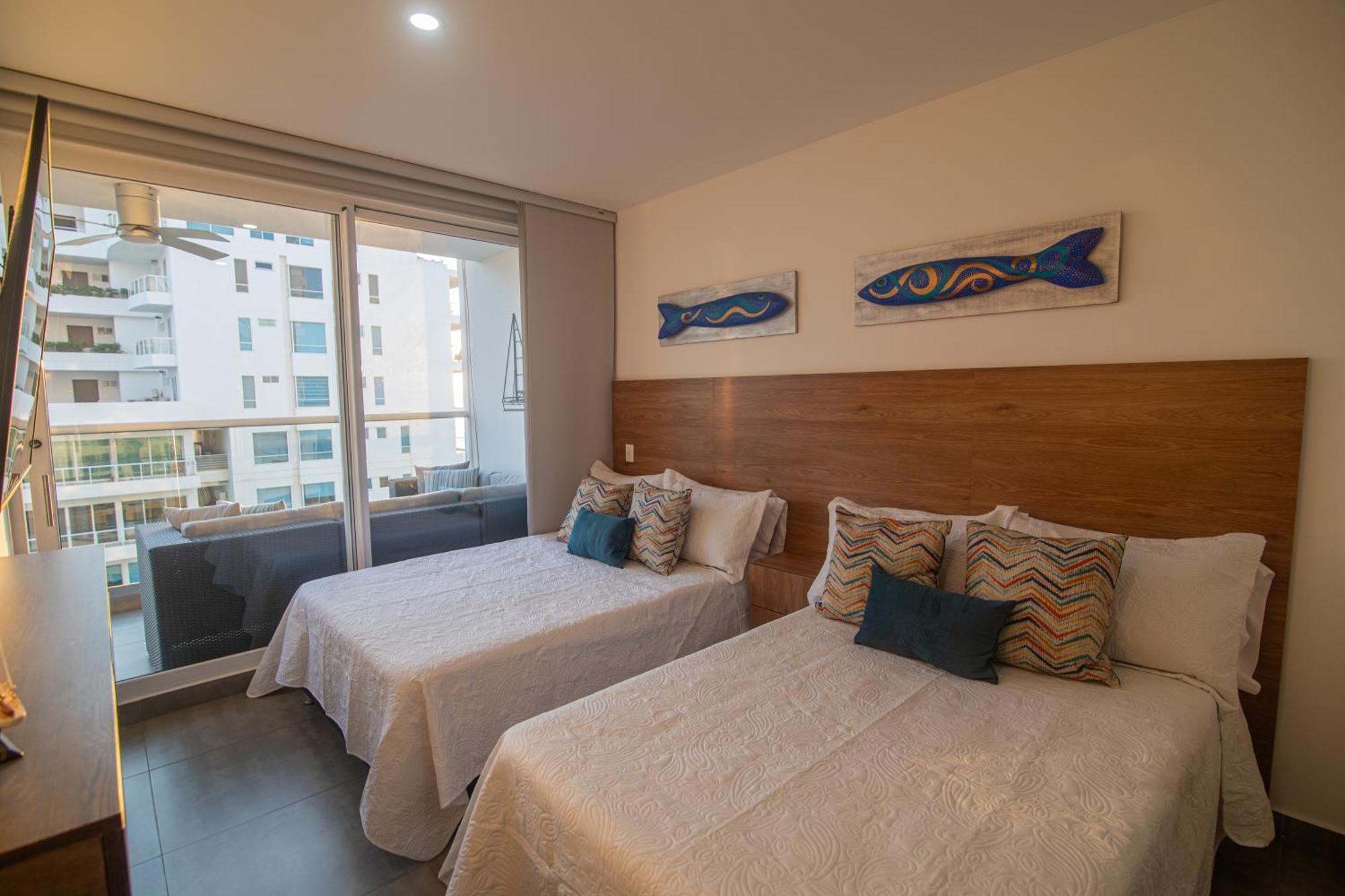 Beautiful, Remodeled In Building, Area Of Apartamento