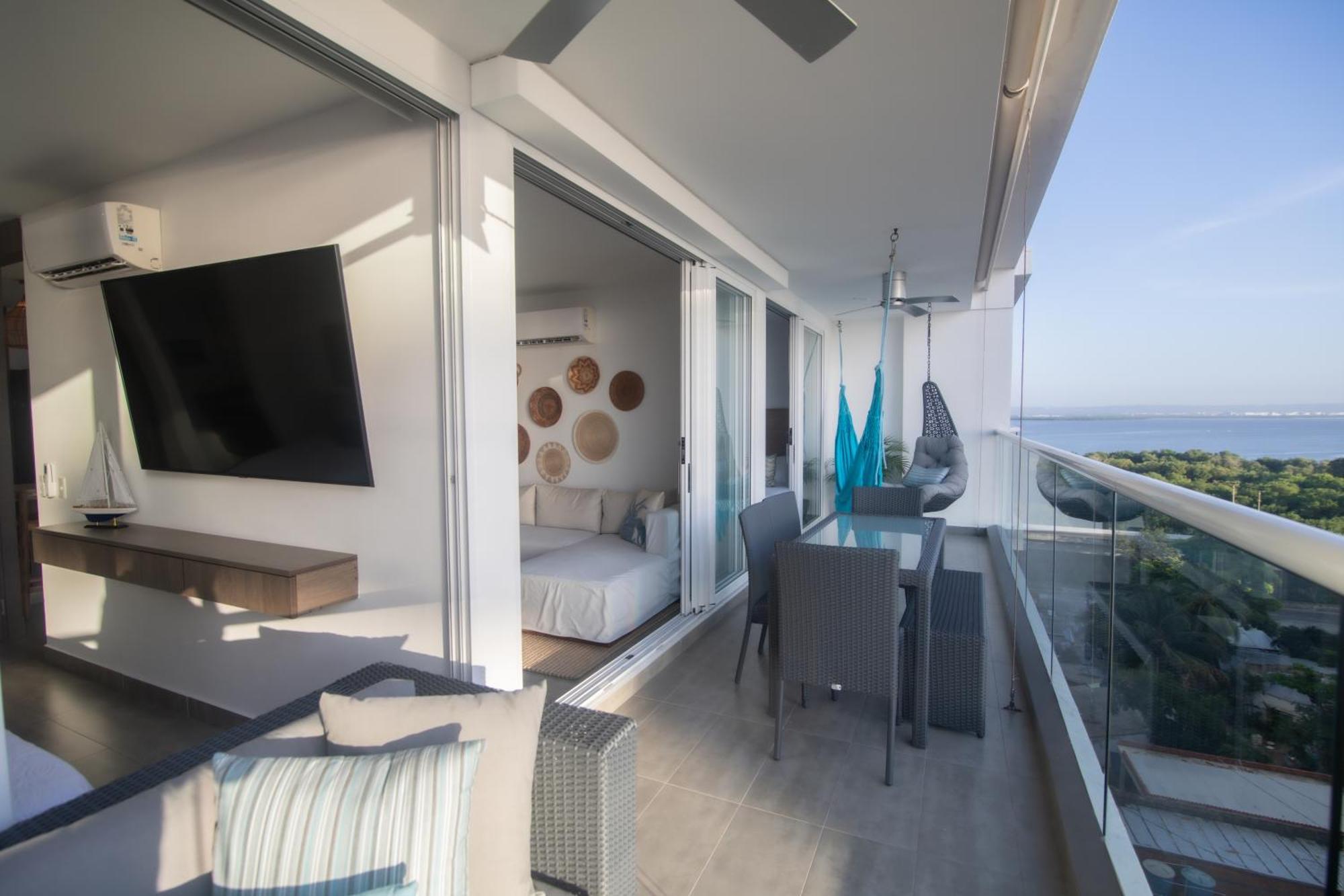 Beautiful, Remodeled In Building, Area Of