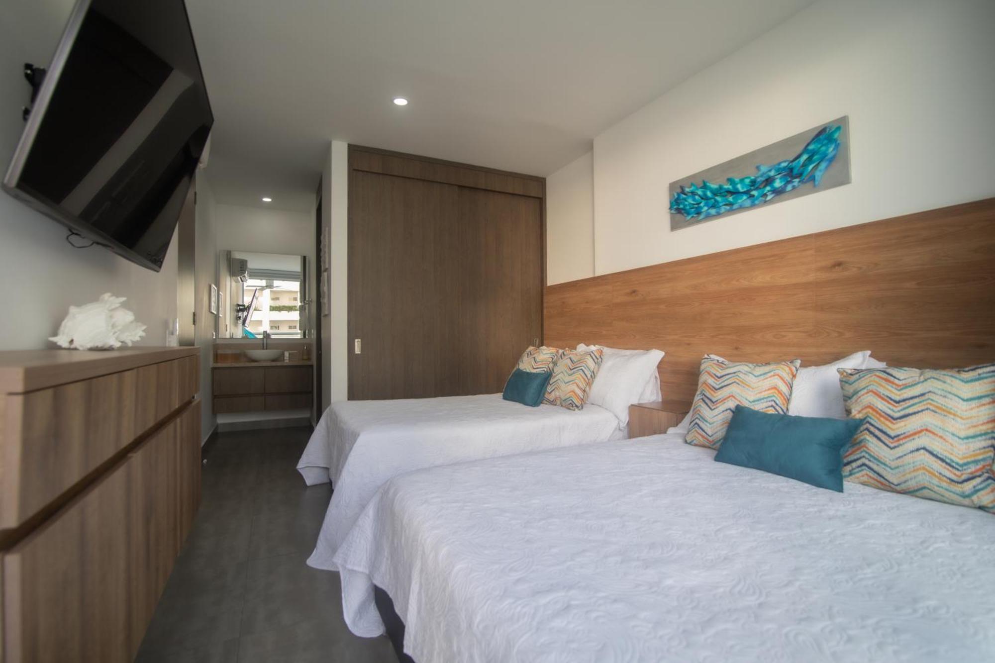Beautiful, Remodeled In Building, Area Of Apartamento *