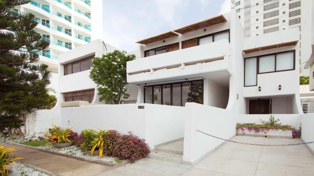 Luxury 2br House With Ocean View In Castillogrande Cartagena