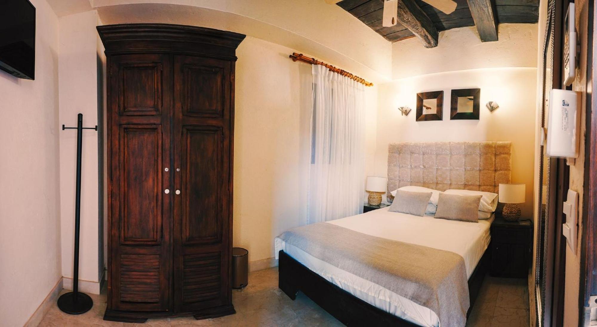 Сasa de vacaciones 7esp-4 House With 7 Bedrooms In The Historic Center With Pool And Wifi *