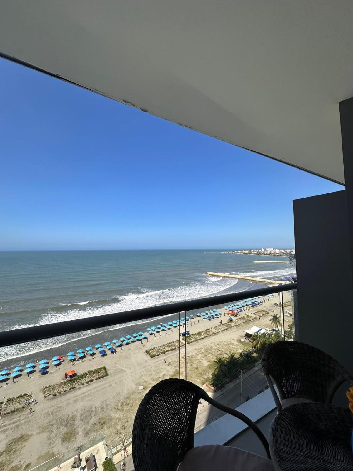 Apartment Mc 1303- Front Apt- Morros Location *