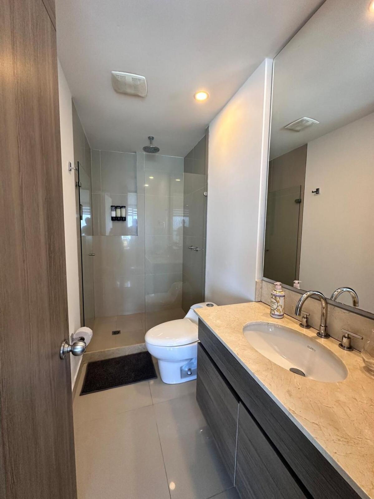 Mc 1303- Front Apt- Morros Location * Cartagena