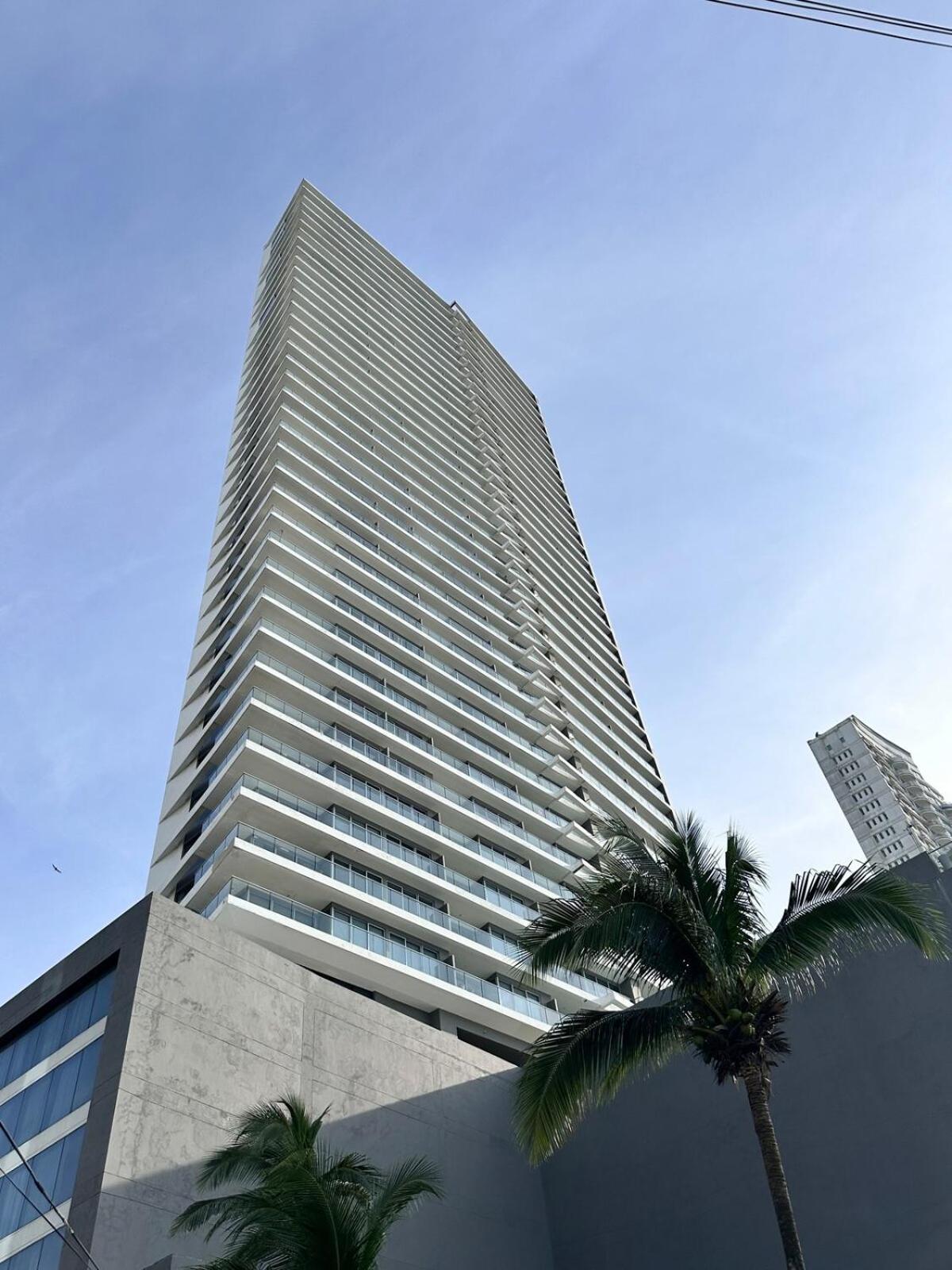 Mc 1303- Front Apt- Morros Location Cartagena