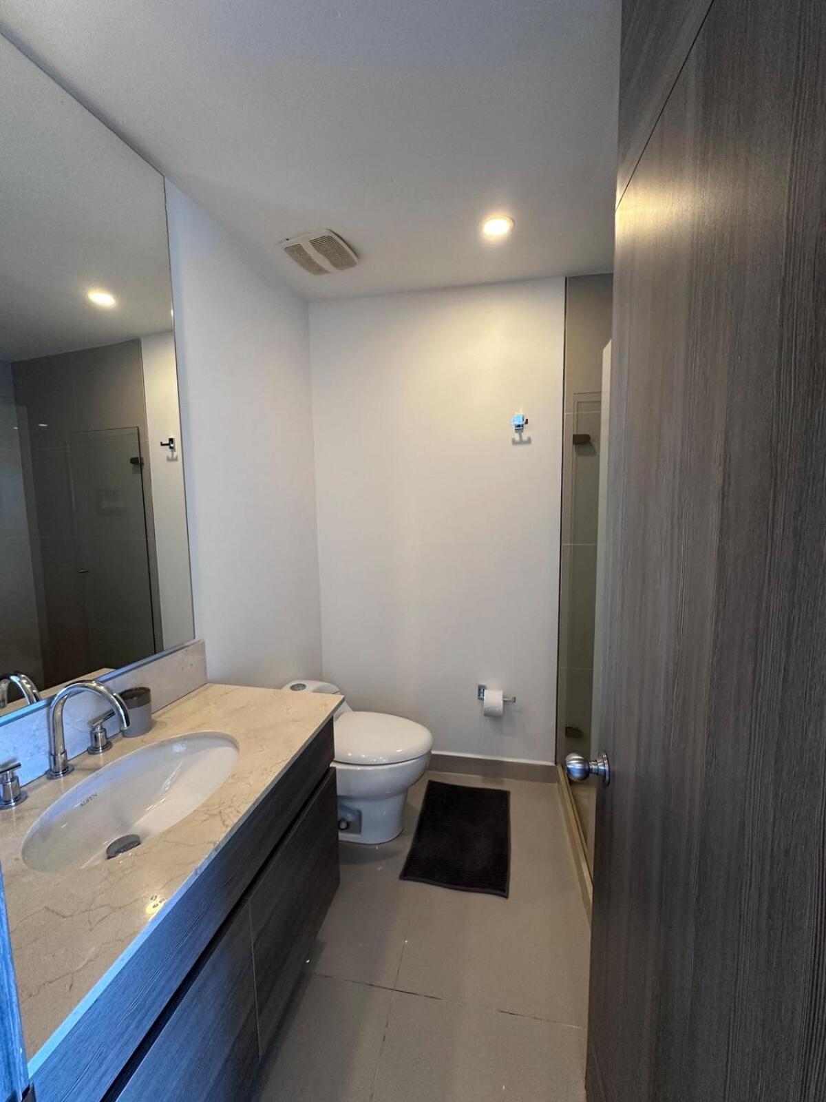 Apartment Mc 1303- Front Apt- Morros Location