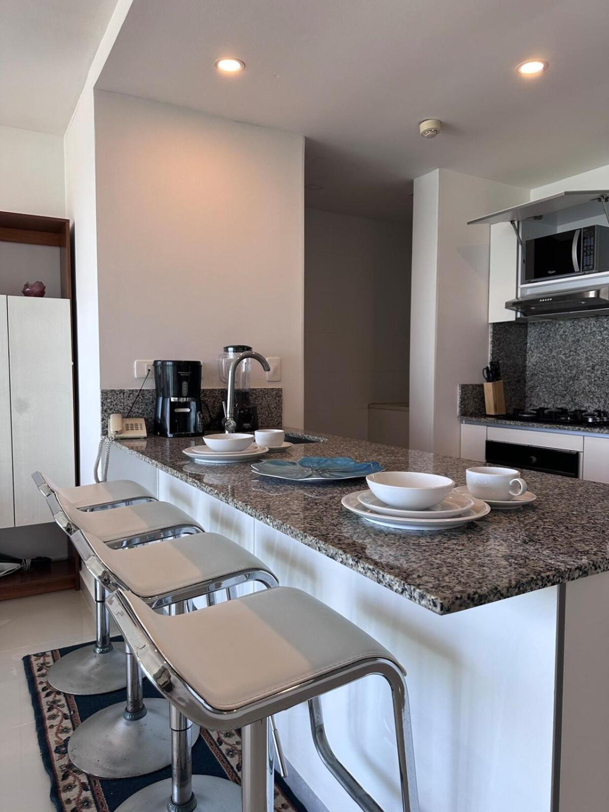 Mc 1303- Front Apt- Morros Location *