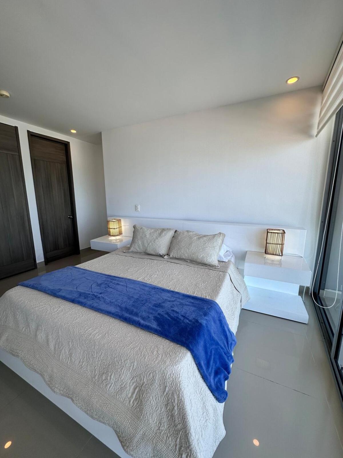 Mc 1303- Front Apt- Morros Location *