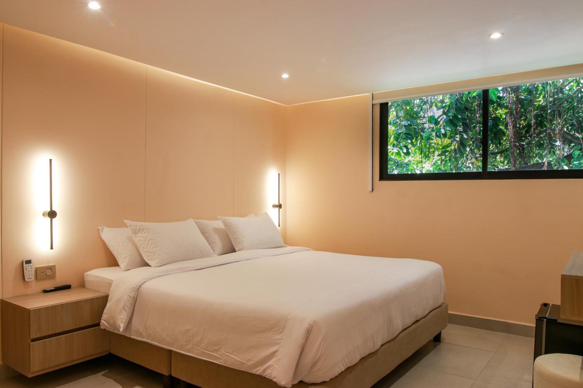 Hotel Dunia *