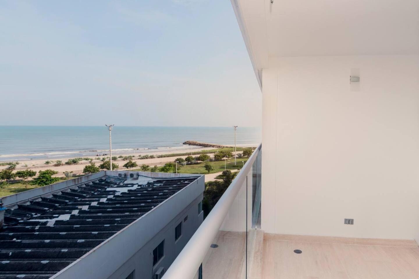 Brand New Front In With Pool View Cartagena