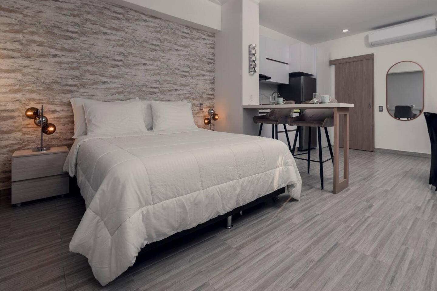 Brand New Front In With Pool View Apartment Cartagena
